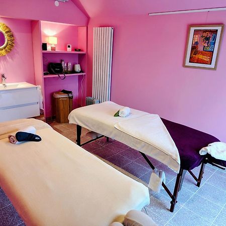 Le Spa Est Dans Le Pre Trigueres エクステリア 写真