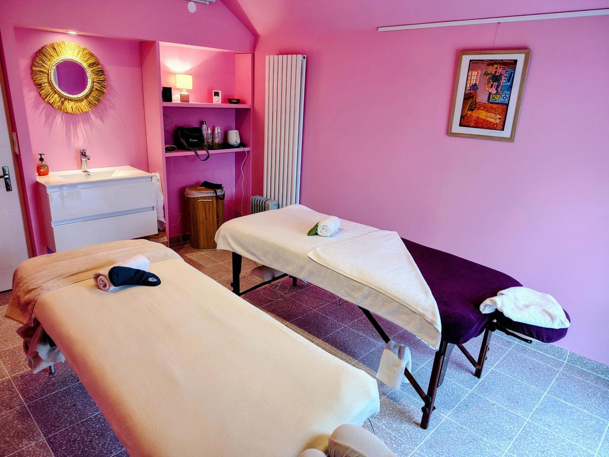 Le Spa Est Dans Le Pre Trigueres エクステリア 写真